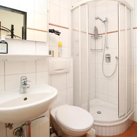 Badestra_e 80_ Whg_ 8_ Goting Hus